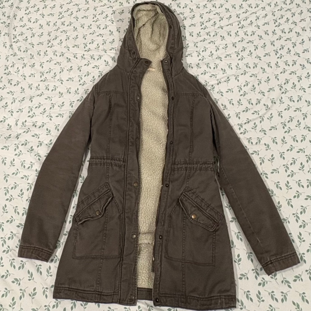 Hollister Y2K Sherpa-Lined Jacket – Snatched Fit — Women’s Small — Taupe Olive